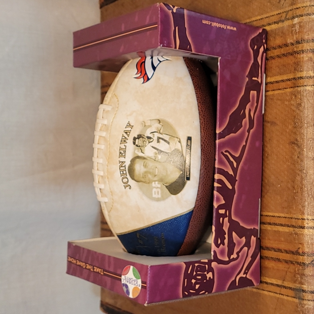 1999 John Elway Denver Broncos Limited Edition Football